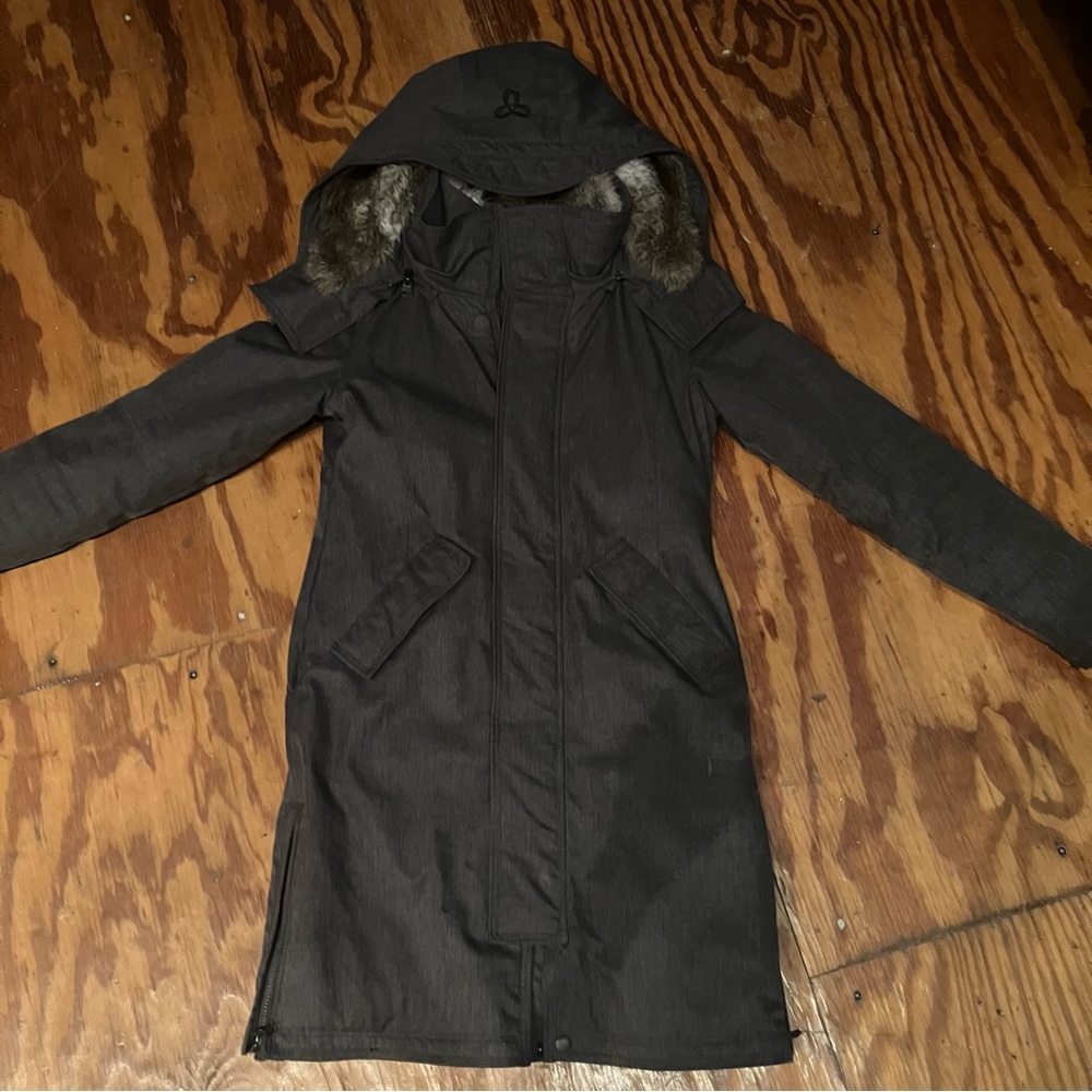 Aritzia TNA Winter Jacket